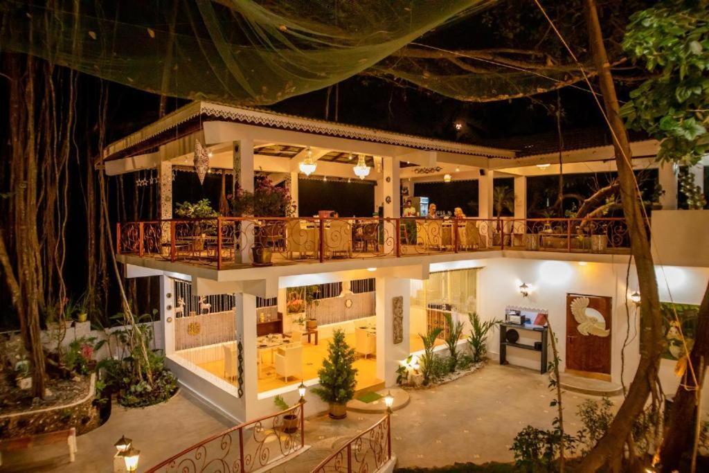 The Singing Tree Hotel Old Goa Exterior photo