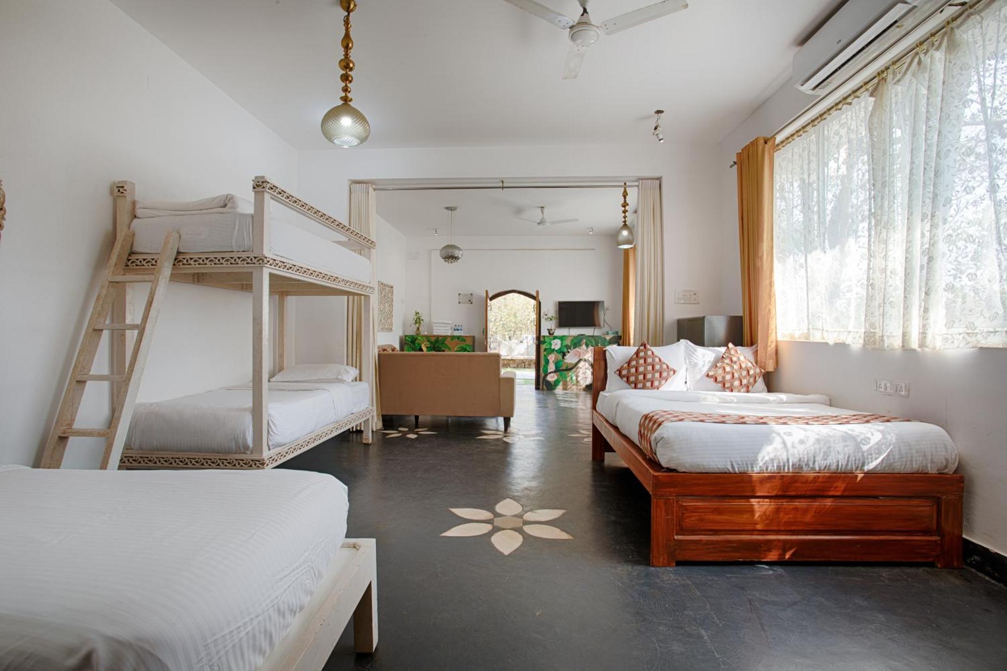 The Singing Tree Hotel Old Goa Exterior photo