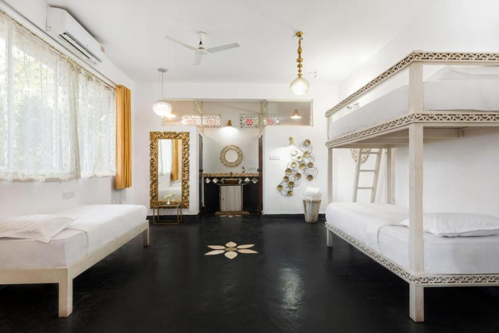 The Singing Tree Hotel Old Goa Exterior photo