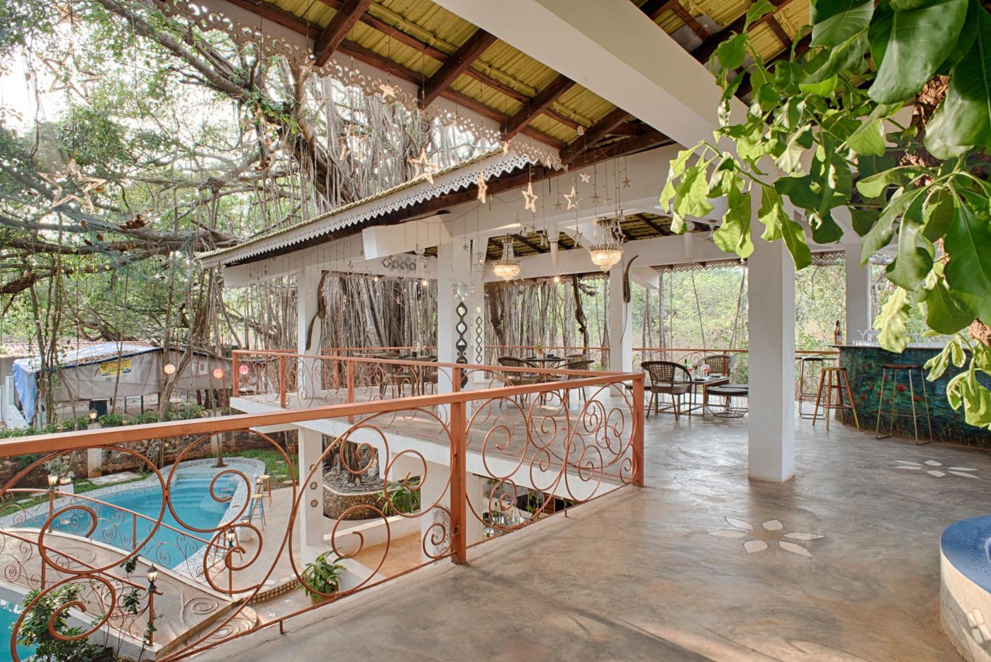 The Singing Tree Hotel Old Goa Exterior photo