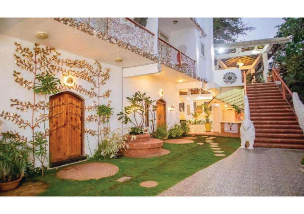 The Singing Tree Hotel Old Goa Exterior photo