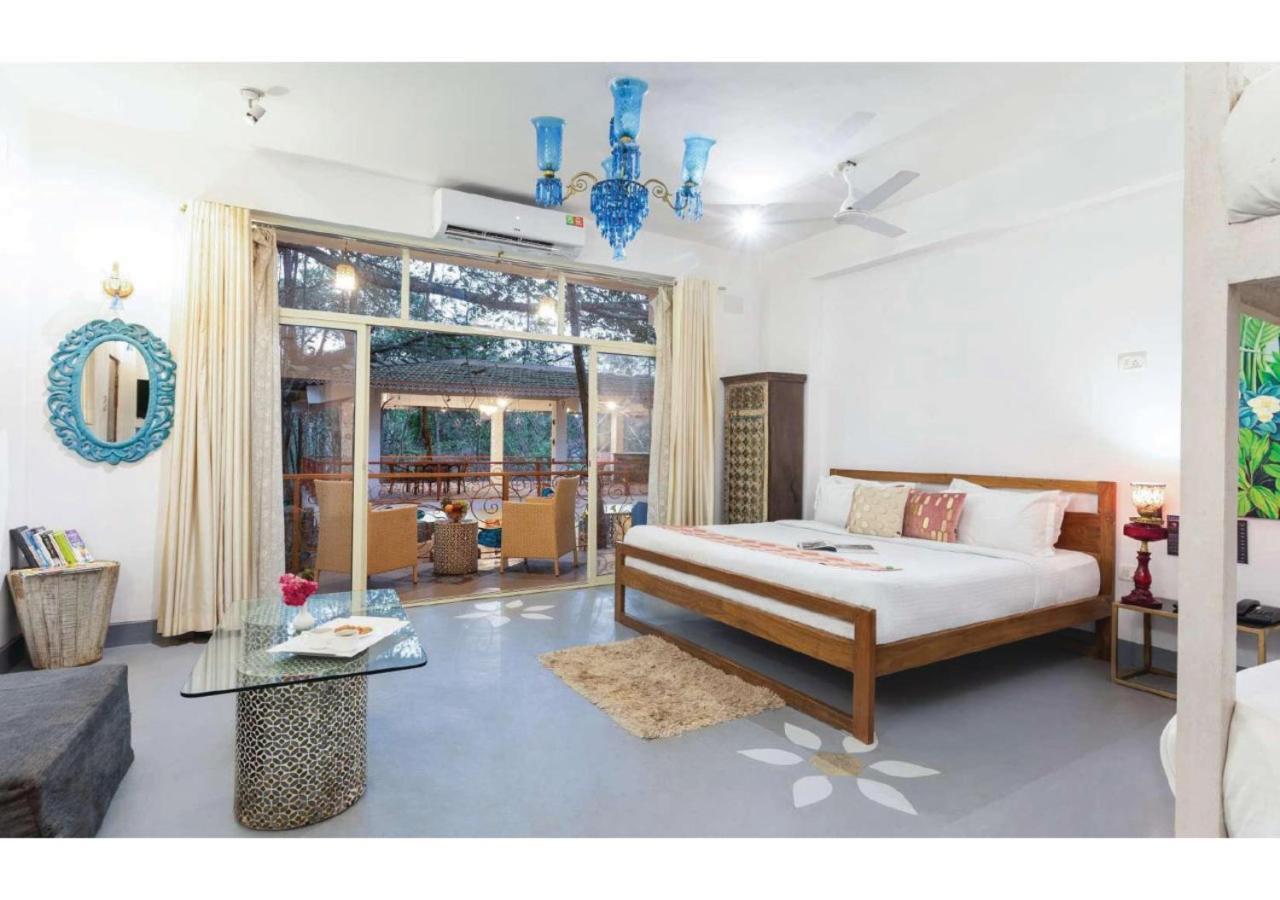 The Singing Tree Hotel Old Goa Exterior photo