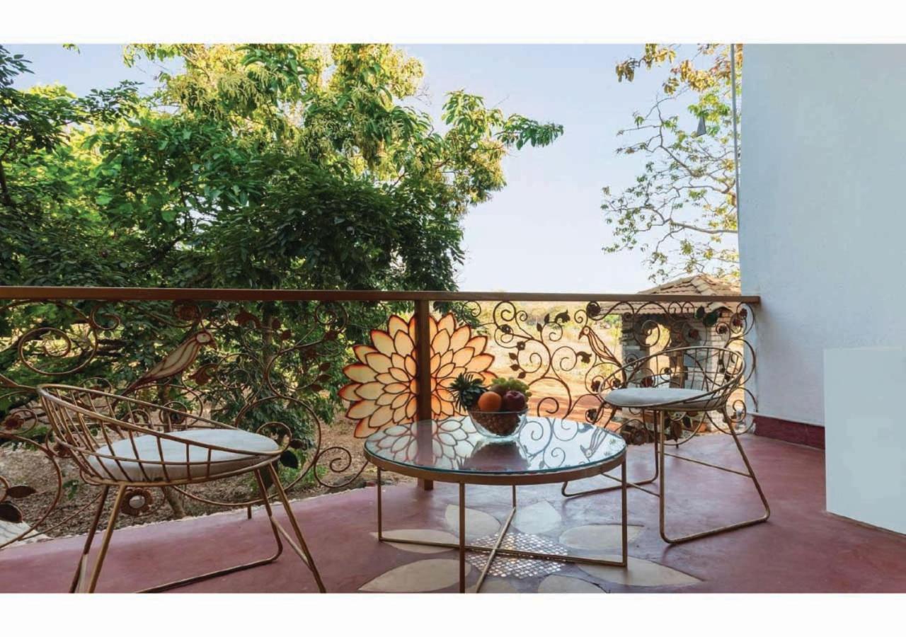 The Singing Tree Hotel Old Goa Exterior photo
